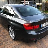 BMW widok z lewego boku