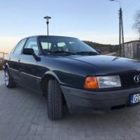 AUDI widok z prawego boku 3